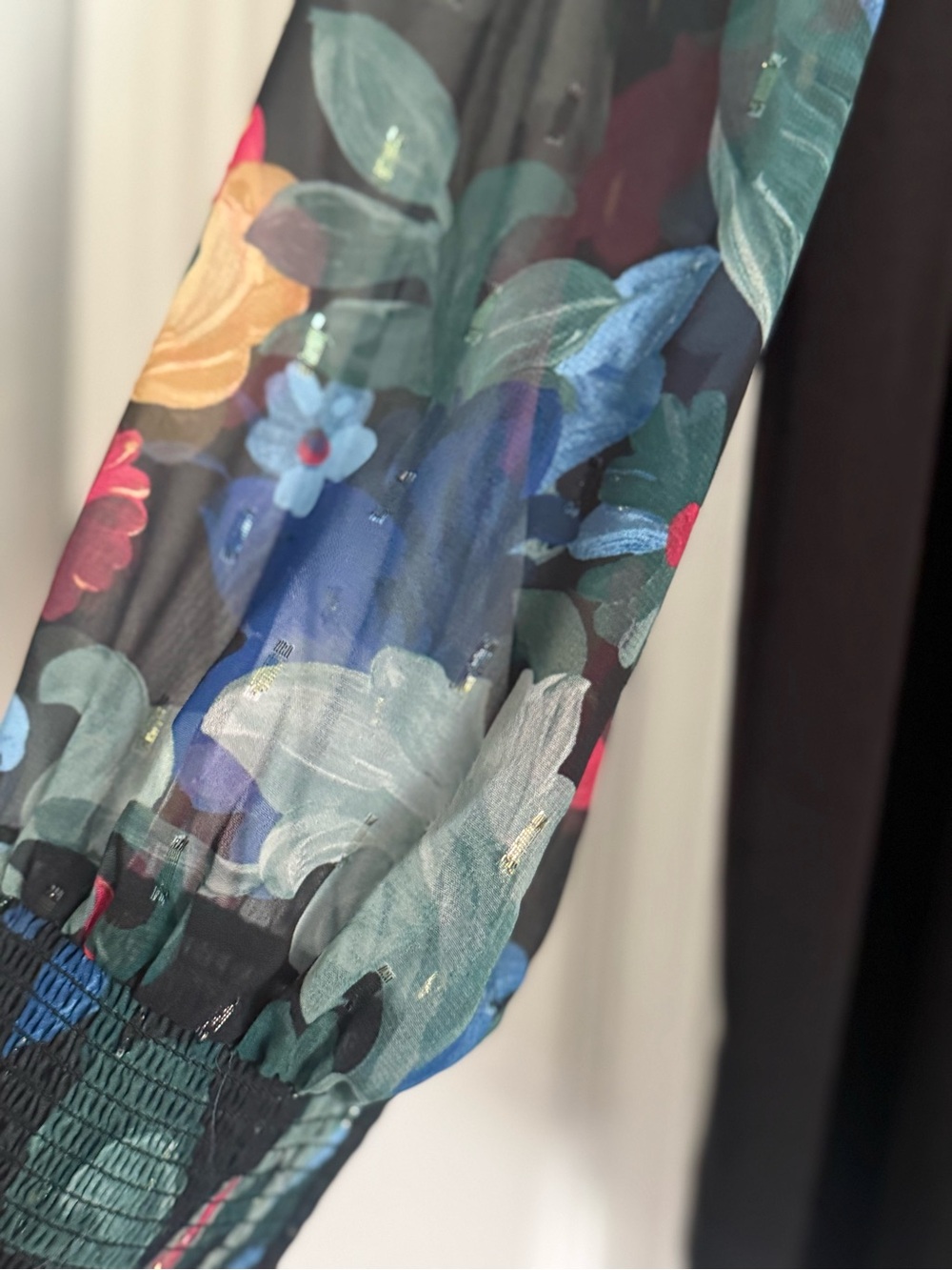 Chico's Black V-Neck Top with Multicolor Floral Sheer Sleeves XL - Picture 5 of 8